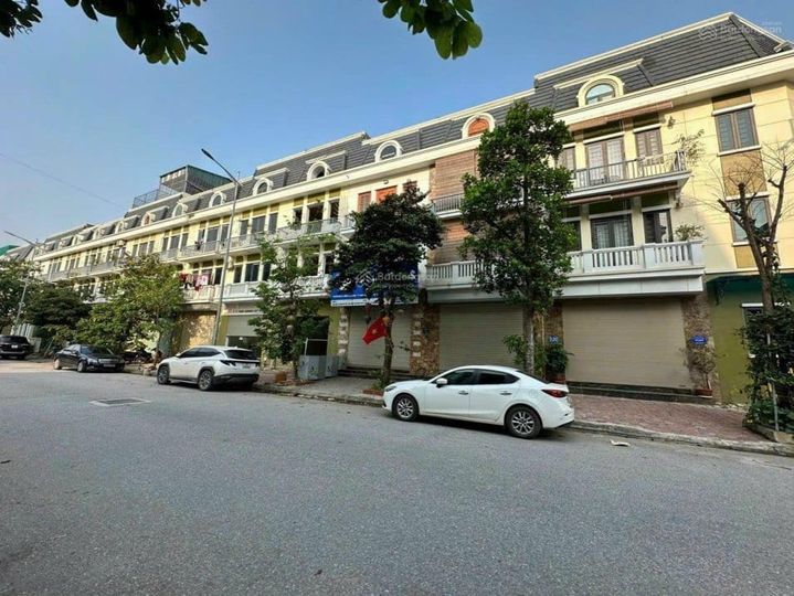Cần bán nhà 8 tầng, 88m2 mặt phố trung tâm quận Hoàng Mai
